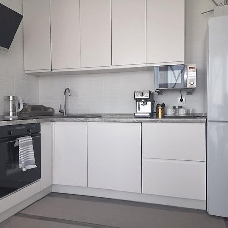 Stylish Riverside Apartments In Riviera Complex ムィコラーイウ エクステリア 写真